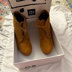 Dolce Vita Tan Suede Ankle Booties